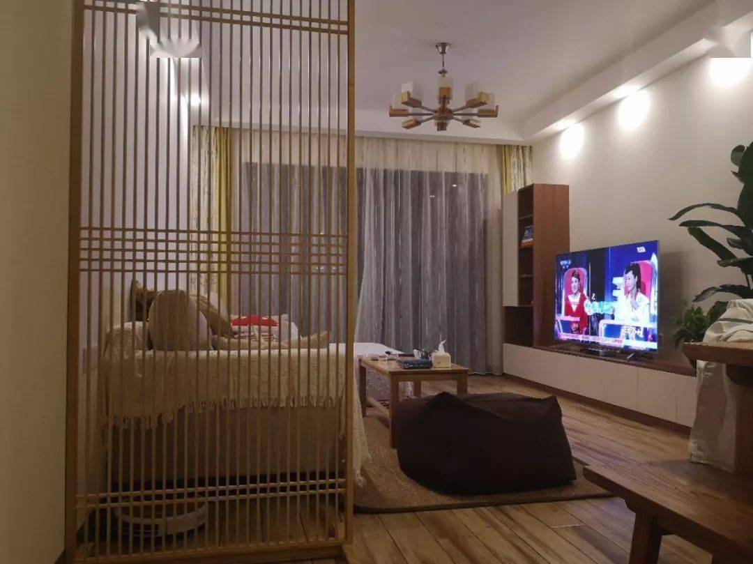 入户玄关隔断墙效果图 a00e142d11704d67b39ec9f9a1460f9d.jpeg