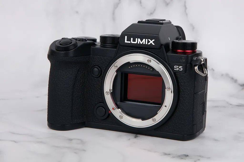 麻雀虽小五脏俱全松下lumixs5评测