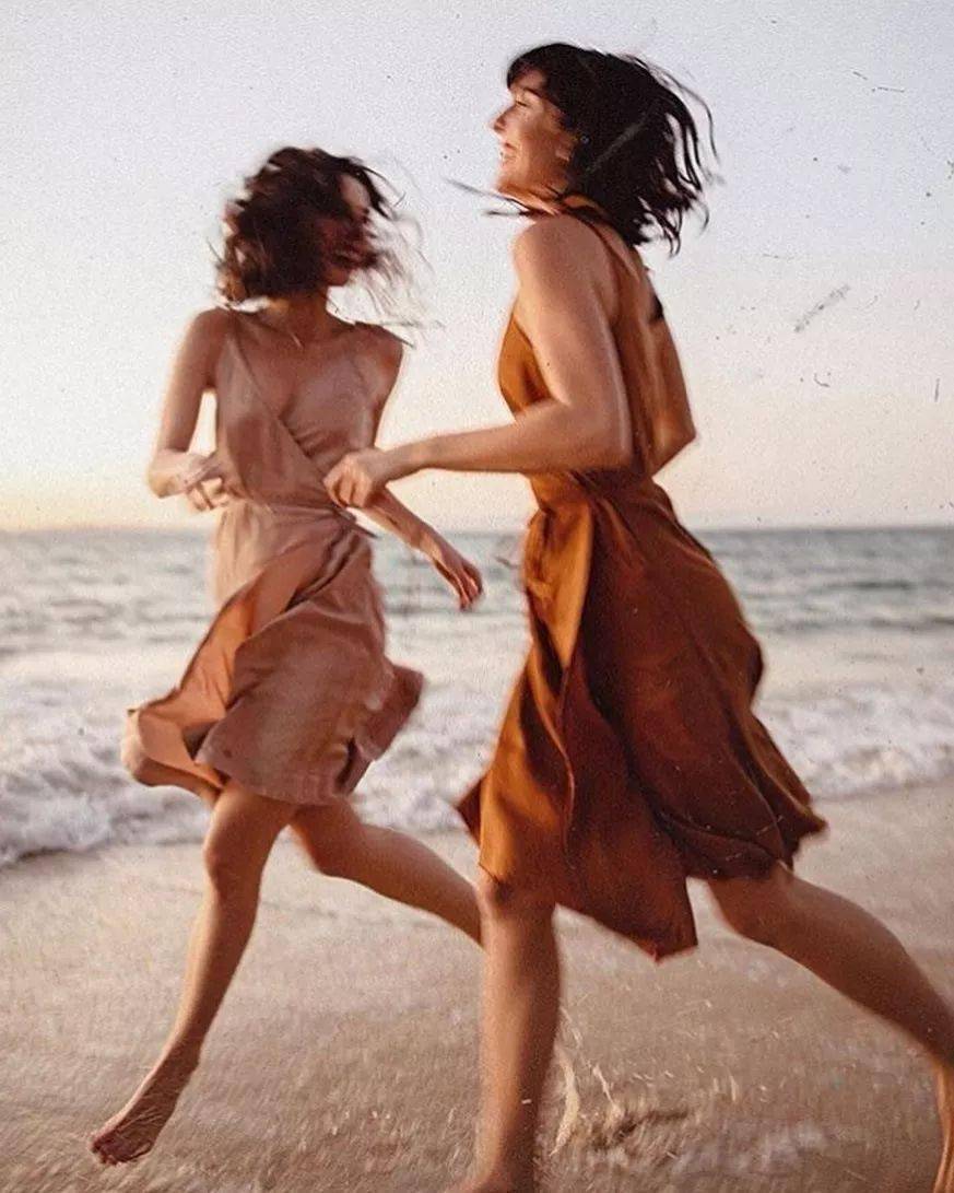 照片|颜值不够的女生，怎么拍出朋友圈点赞超高的照片？