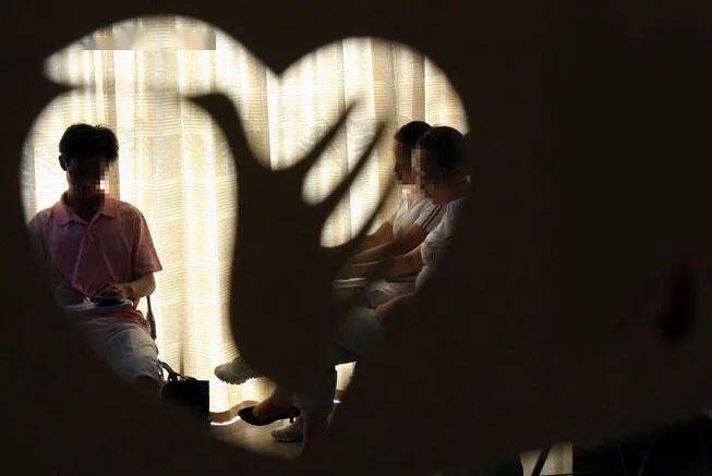 如何快速治愈抑郁症 6173c2696c634629a9168f6a710e1546.jpeg