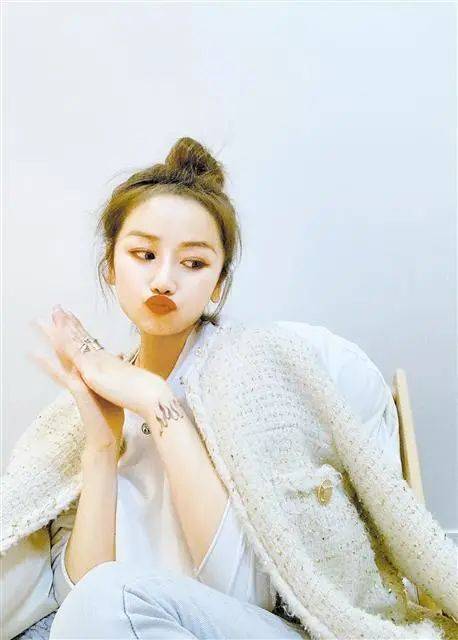 才貌|才貌俱佳!这两位甜女小姐姐,真美!