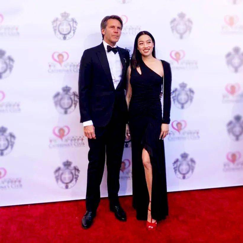 Tatler|和王子偶遇的，除了公主，还可能是个“X”