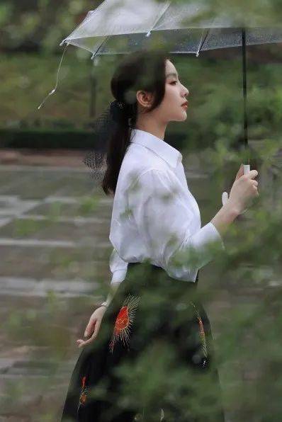 battle|曾体重过百身材走形 现在敢和刘诗诗同台battle，她到底做了啥？