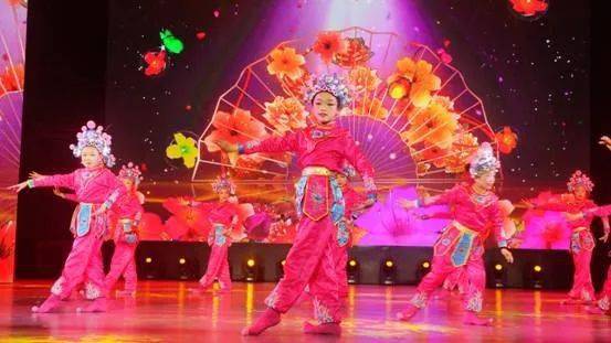 春节联欢晚会节目征集视频 570ebe53526e4c96b4b454f41e2034aa.jpeg