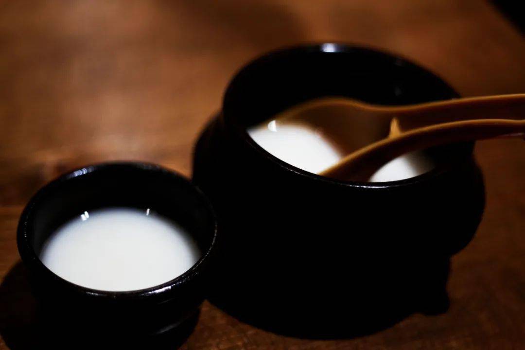 时节|露从今夜白