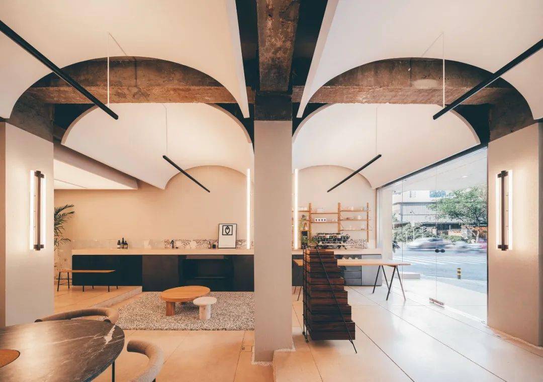 shop|编辑之选｜凭设计出圈的酒吧主理人Derek，又开了一家“拒绝被定义”的家居集合店