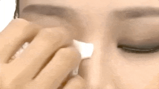 肌肤|一到初秋就敏感，那是因为你连最基础的保湿都没做好……