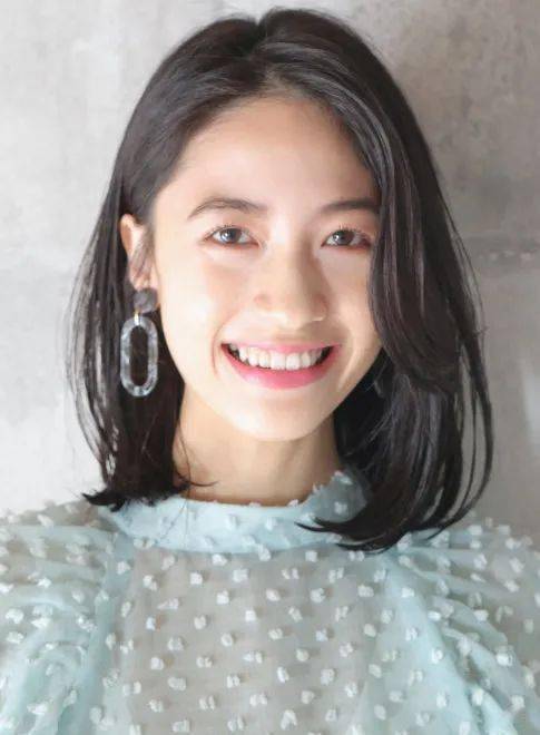 秋天|今年秋天，最撩汉的15款日系中长发！最美不过中长发！