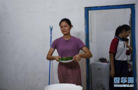 林小恋|女教师留守海岛六年：为孩子架起通往外界的“桥”