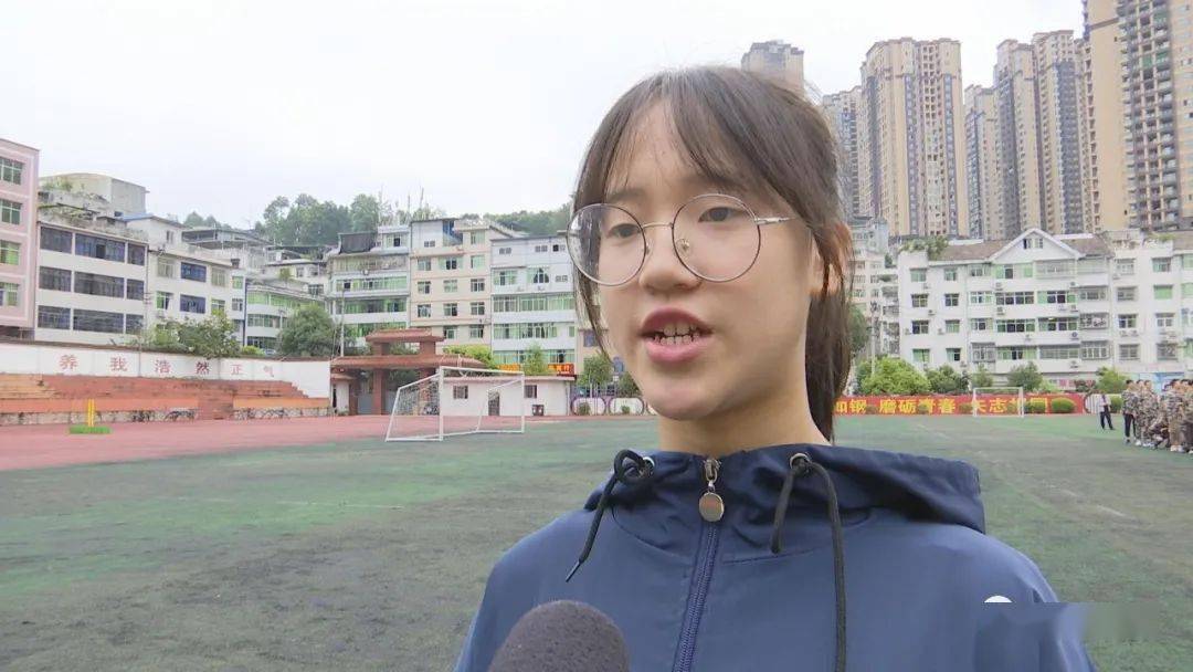 吃得文明拒绝浪费黔江中学组织开展厉行节约61反对浪费主题活动
