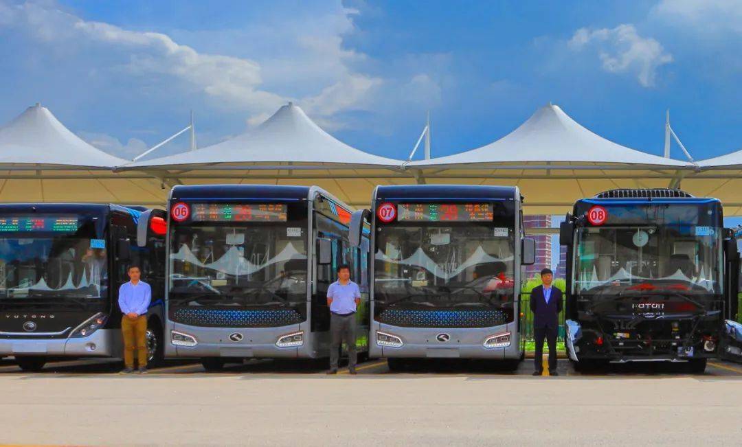 全市首批新能源纯电动公交车今日投入试运行