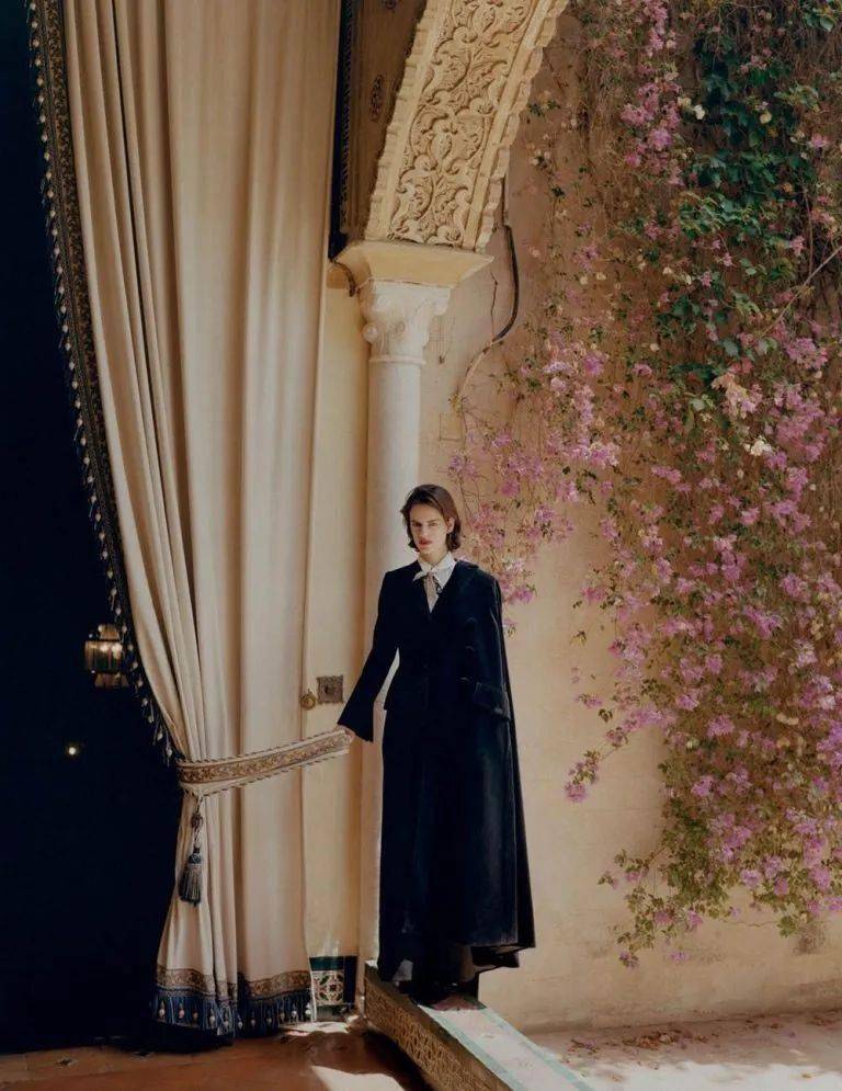 胶片|披上浪漫主义的头纱！Vogue、T Magazine争相合作，Jens Ingvarsson带你领略胶片质感带来的纯净与复古