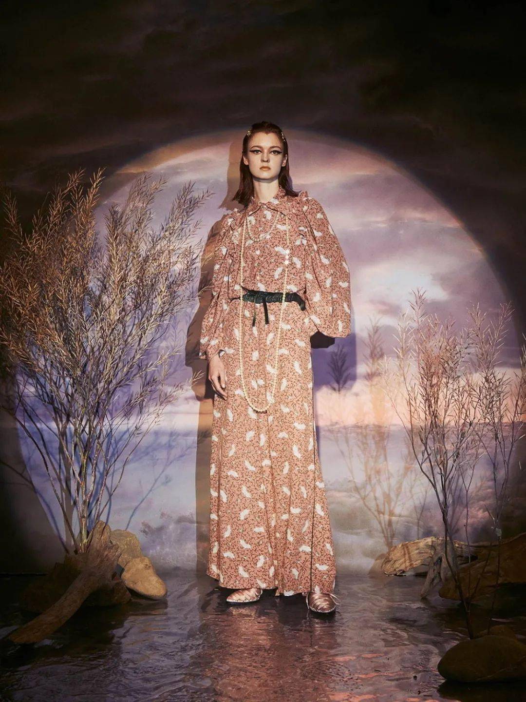 Pose|做过DJ、搞过造型！Pameo Pose用「天鹅湖」延伸复古美学