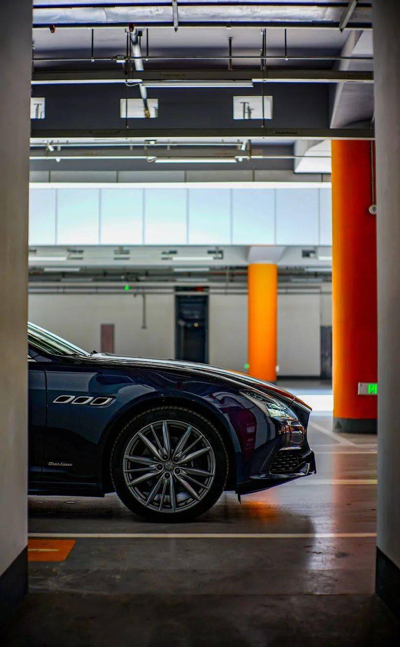 杰尼亚|男人爱性能，女人更爱奢侈品，霸道总裁最懂你心