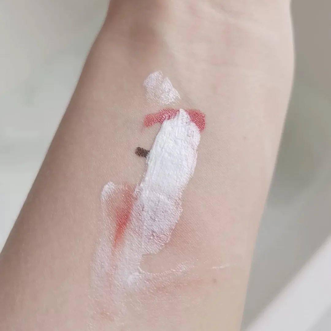 水宝宝|日本家庭主妇最爱的懒人面霜！3分钟让大干皮变成“水宝宝”！每7秒卖出一瓶，李佳琦疯狂打call！