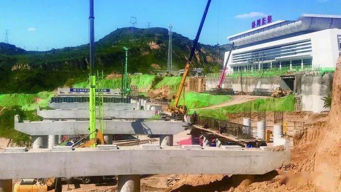 最新消息银西高铁彬州东站加紧建设中