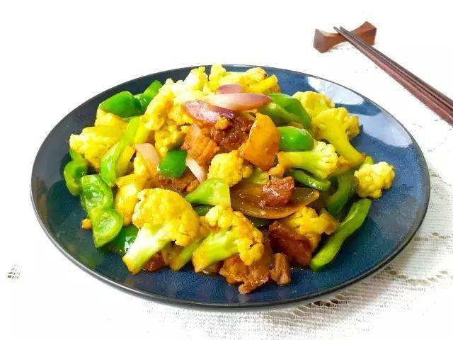 干锅|特别下饭的干锅菜花炒青椒