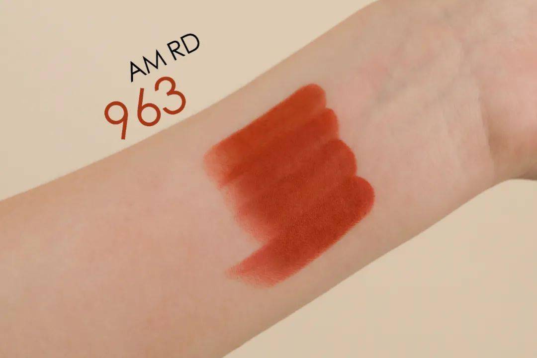 口红|我摊牌了，初秋气质感妆容的秘诀其实是这个......