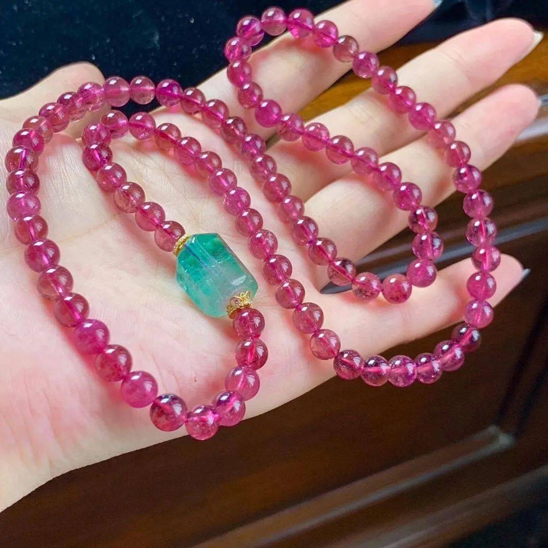 区别|女人戴珠宝和戴黄金首饰有什么区别？