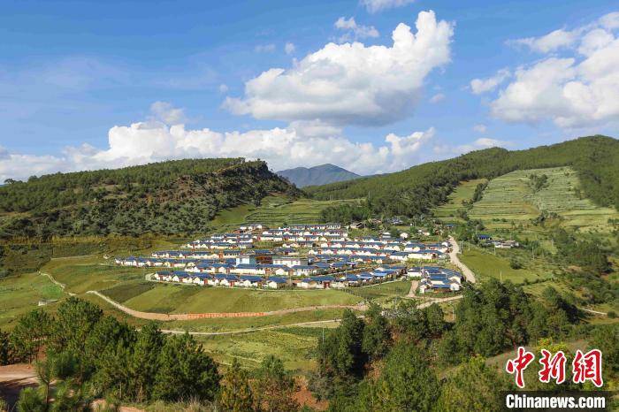 面积|航拍“小凉山”易地扶贫搬迁安置点 一组极度“舒适”的美图