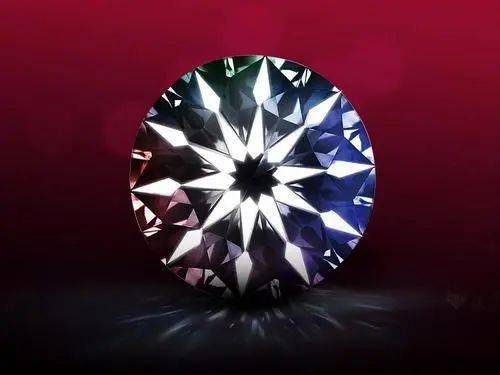 钻石|杨杨：在专柜，买品牌钻戒，自己一定亏？真相远比你想的更复杂！