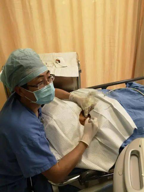 疱疹怎么样才能减轻疼痛 9f80abdd06e641fcb2e8d5a42cc4dffd.jpeg