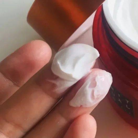 canva|近期做的最后悔的一件事：打开了王霏霏的vlog...