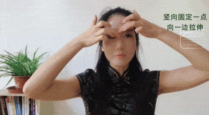 鲜肉|49岁闫妮“换脸”后爆红,还和当红小鲜肉谈起了恋爱,网友:全是装的!