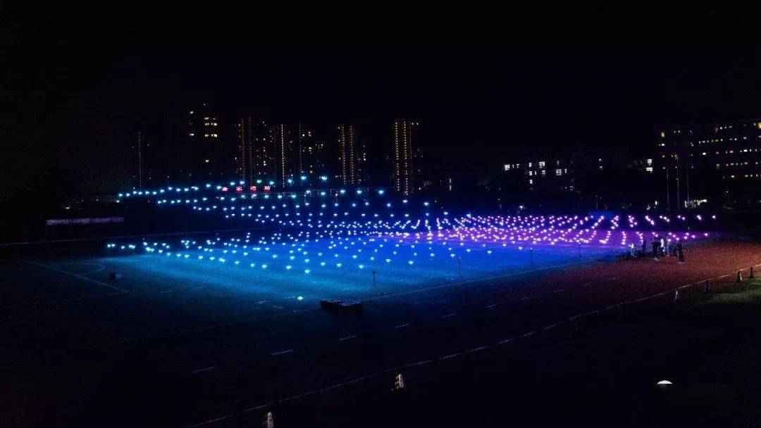北理珠2020年大型无人机灯光秀直播预告