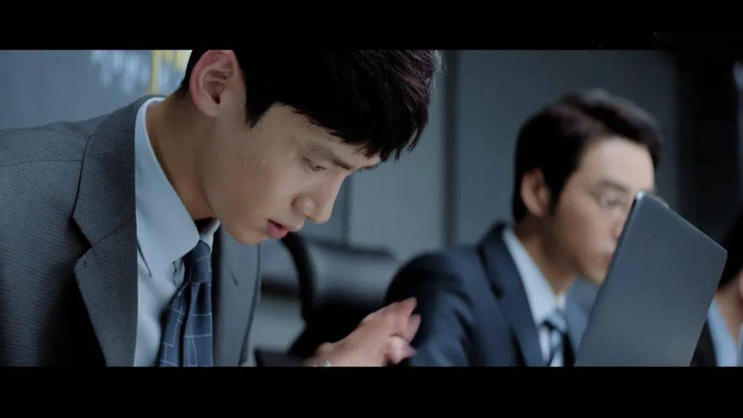 工作|职场剧,终于不谈恋爱了!