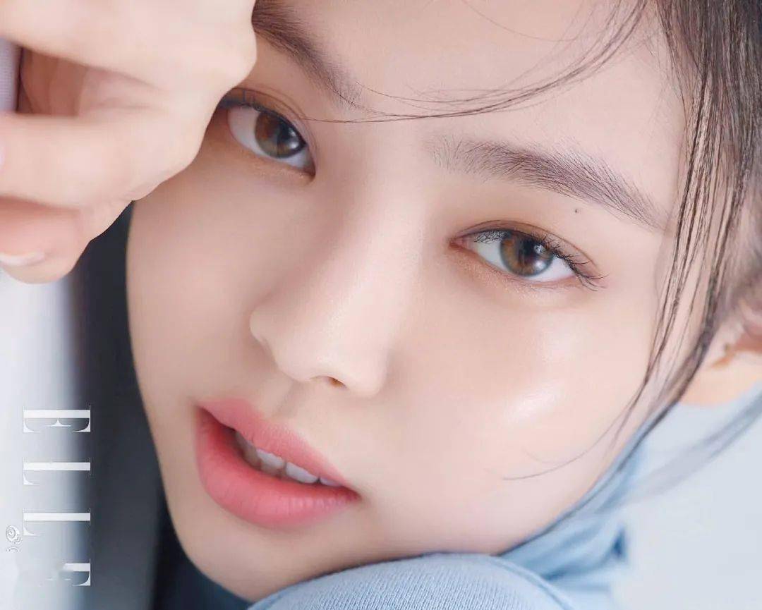 潘达|日本20年老木头,经1300°高温烧成“变态黑炭”,几分钟溶掉黑头,太神奇!