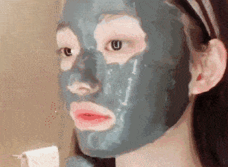 搪瓷|被赵露思的塑料韩语圈粉，但细看她搪瓷肌才更吸睛！