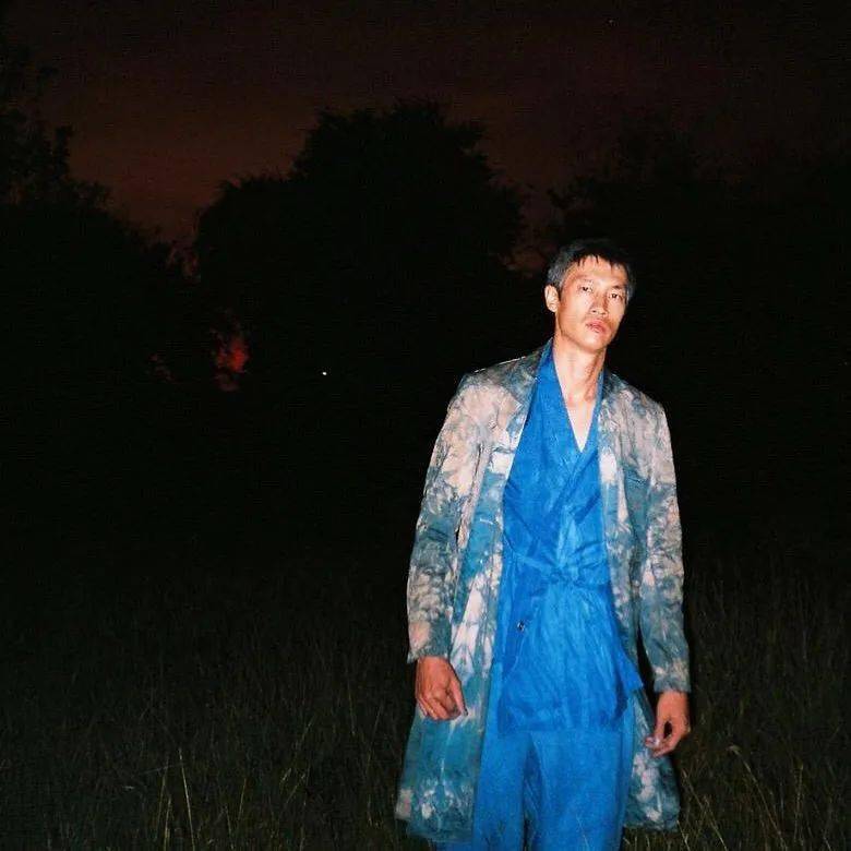 Philip|华裔男模创立个人时装品牌，发扬我国非物质文化遗产