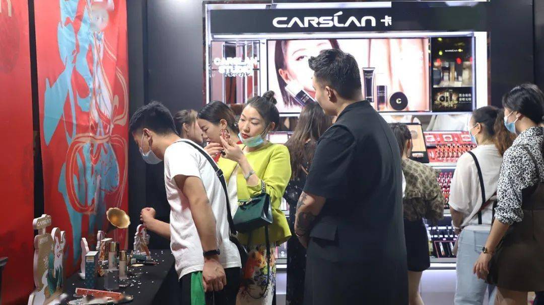 线下|乘风破浪·星曜前行,卡姿兰领跑线下实体彩妆会议圆满结束!