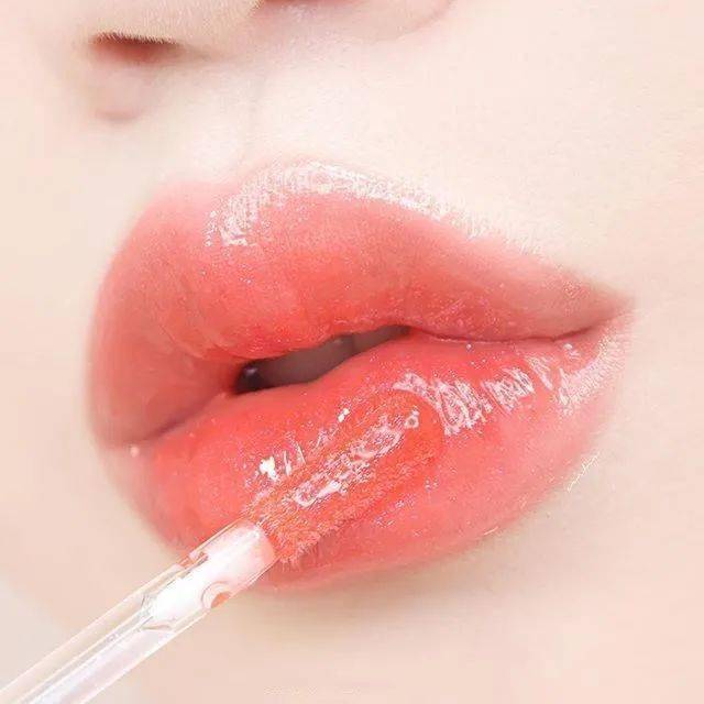 肌肤|水光妆升级版来了,又美又立体的海豚玻璃肌你听过吗?