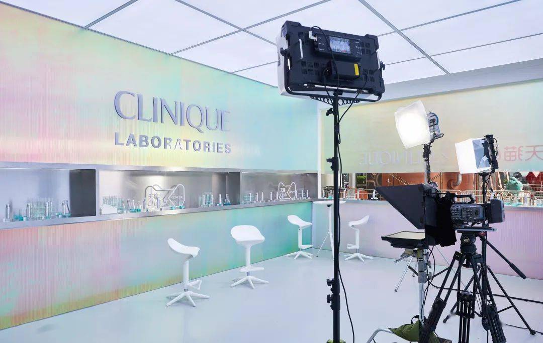 倩碧|在302万人美白片场，我被皮肤真相小黑屋爆击了……