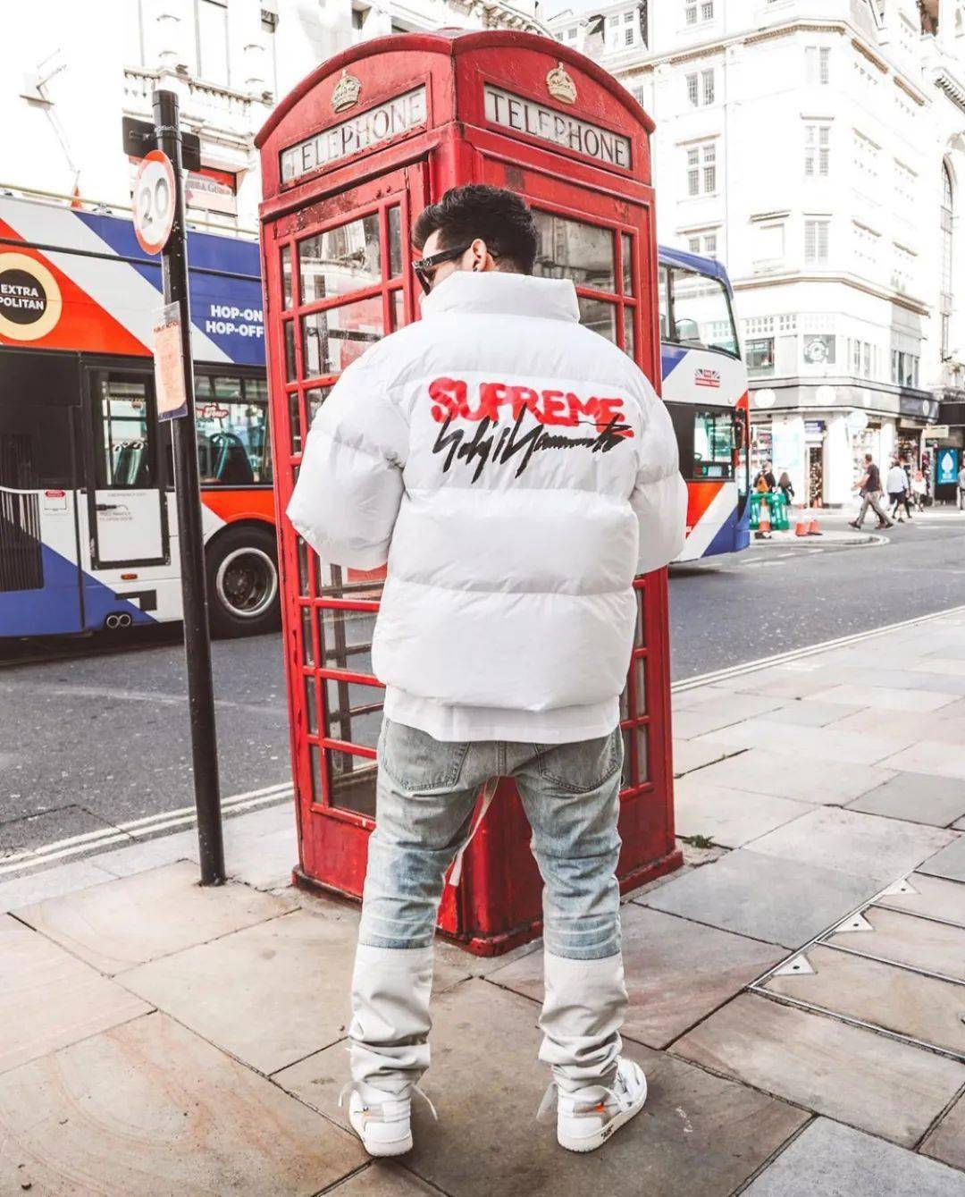 合作|Supreme 本季最具「争议」的联名来了…