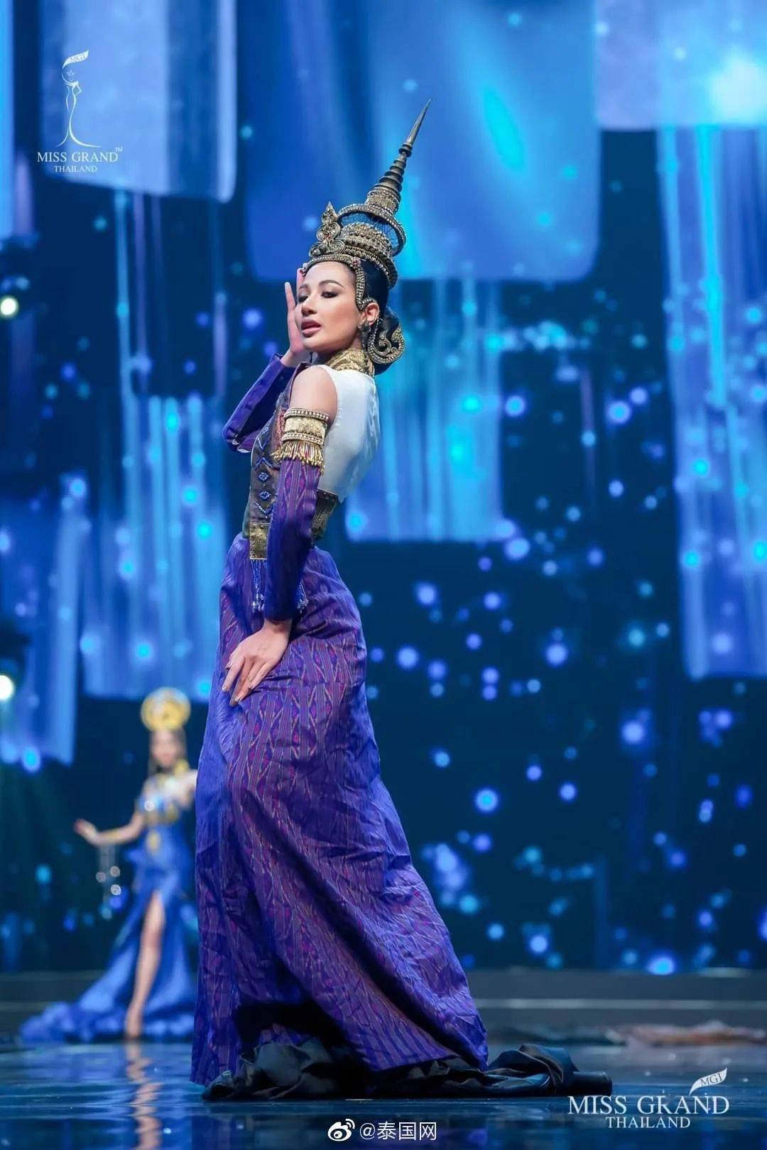 姐姐|泰国小姐选美比赛，佳丽们的照片看着怎么有点好笑......