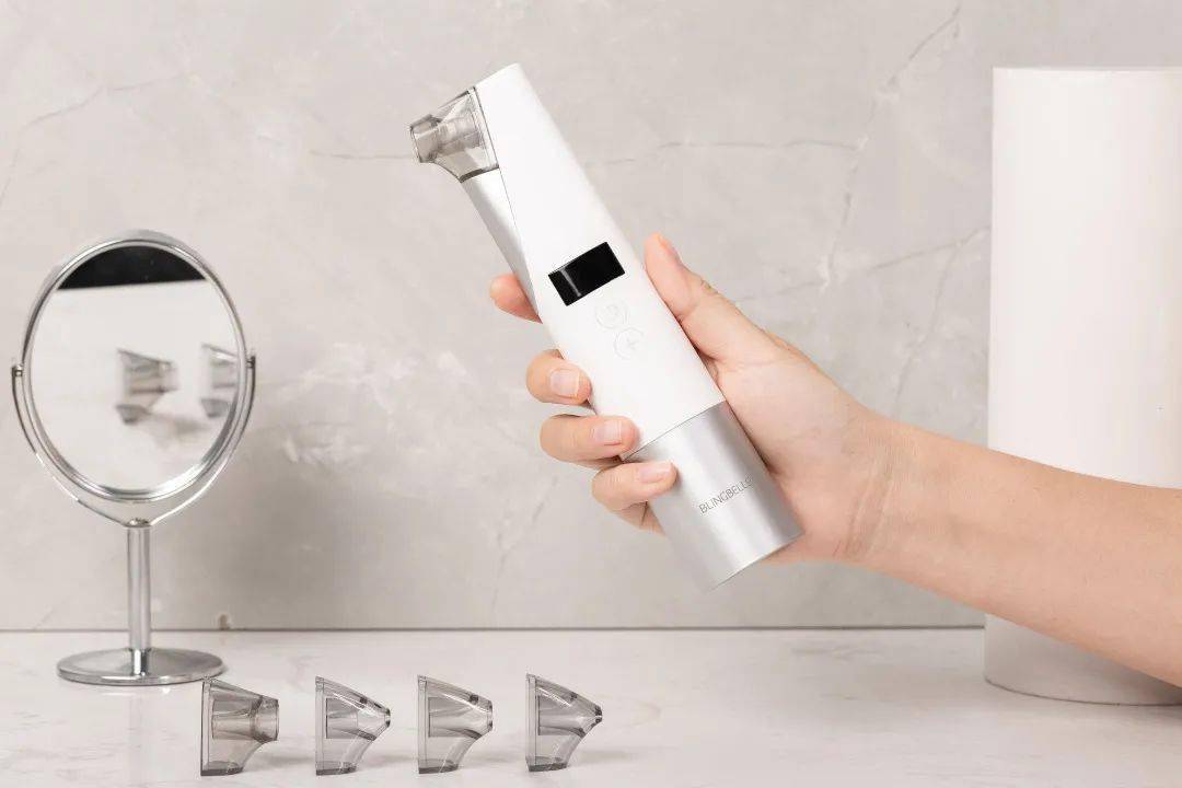 鼻子|米粒大的黑头，瞬间吸出，整个鼻子新生了！