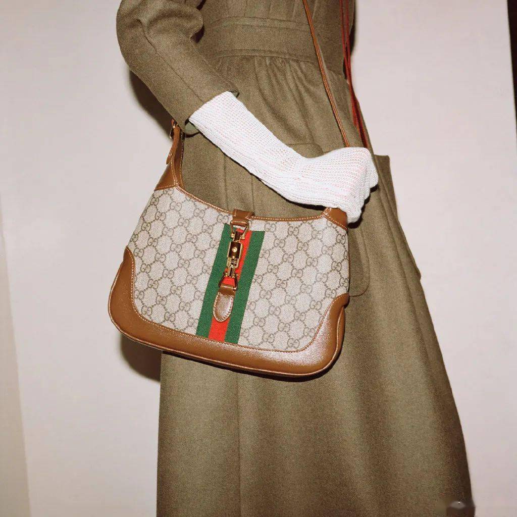 包袋|包包上新合辑,下半年流行的风向标都在这里了!