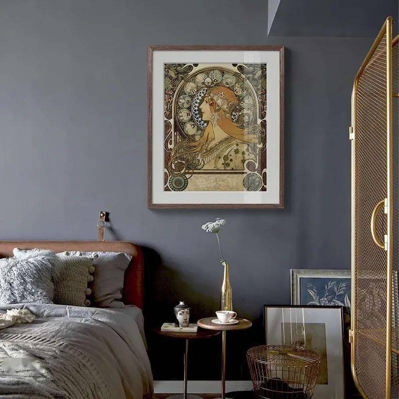 照片|显穷大白墙+网红装饰画=悲剧！