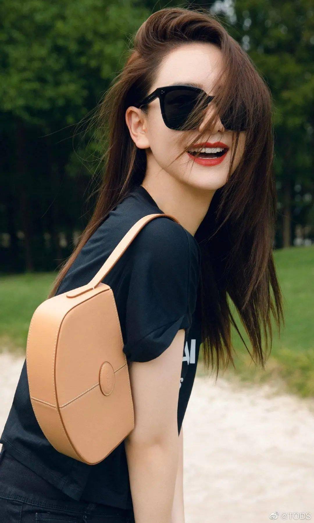 包袋|包包上新合辑,下半年流行的风向标都在这里了!