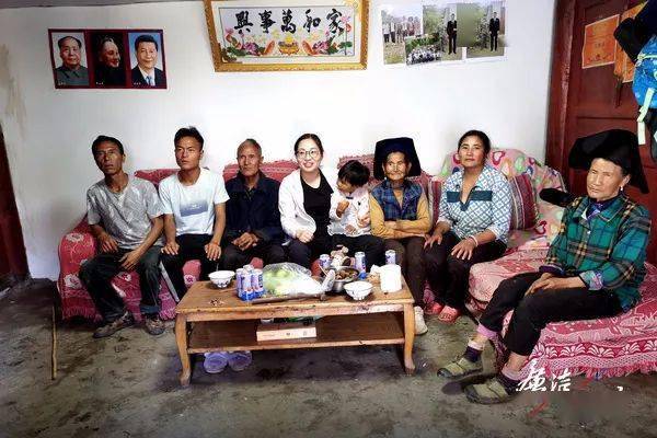 庞岗村人口_秦许乡扎那村人口(3)