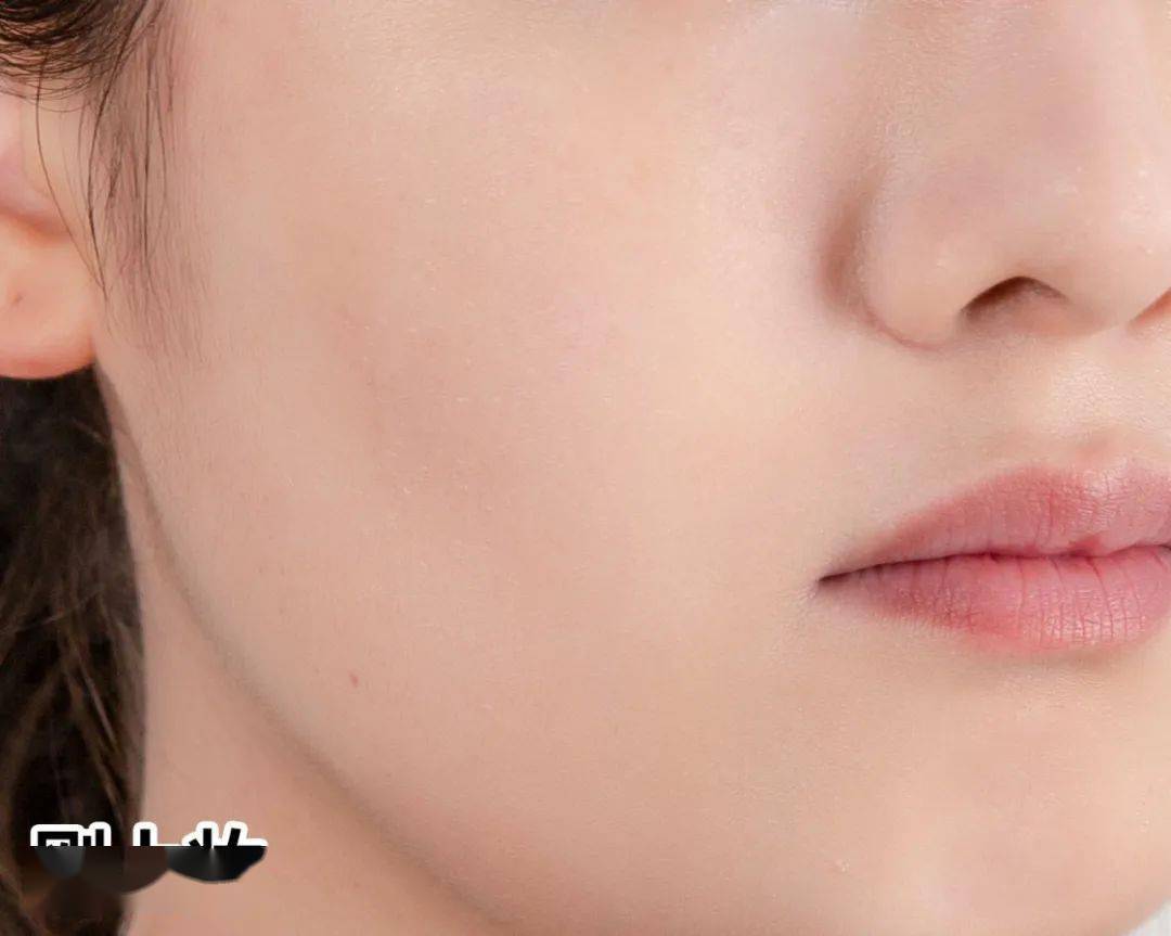 化妆|现在的“换头化妆术”,为啥总能吊打整容+修图?