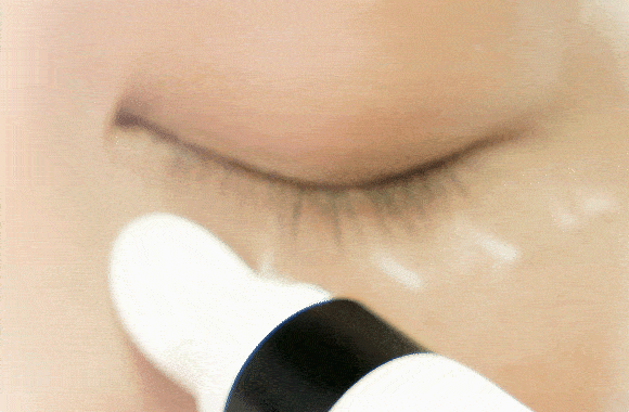 黑眼圈|实名推荐这款国货眼霜,99元去掉20年的熊猫眼,还不长脂肪粒!