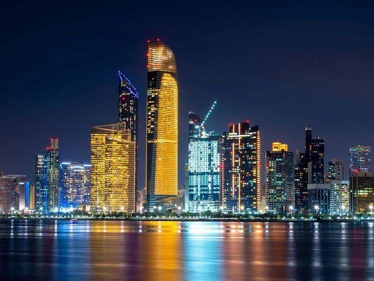 阿联酋2020年前三季度GDP_阿联酋地图