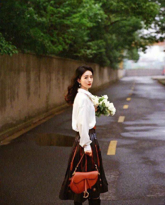 图片|和孙莉一样练舞，能拥有她的美背吗？