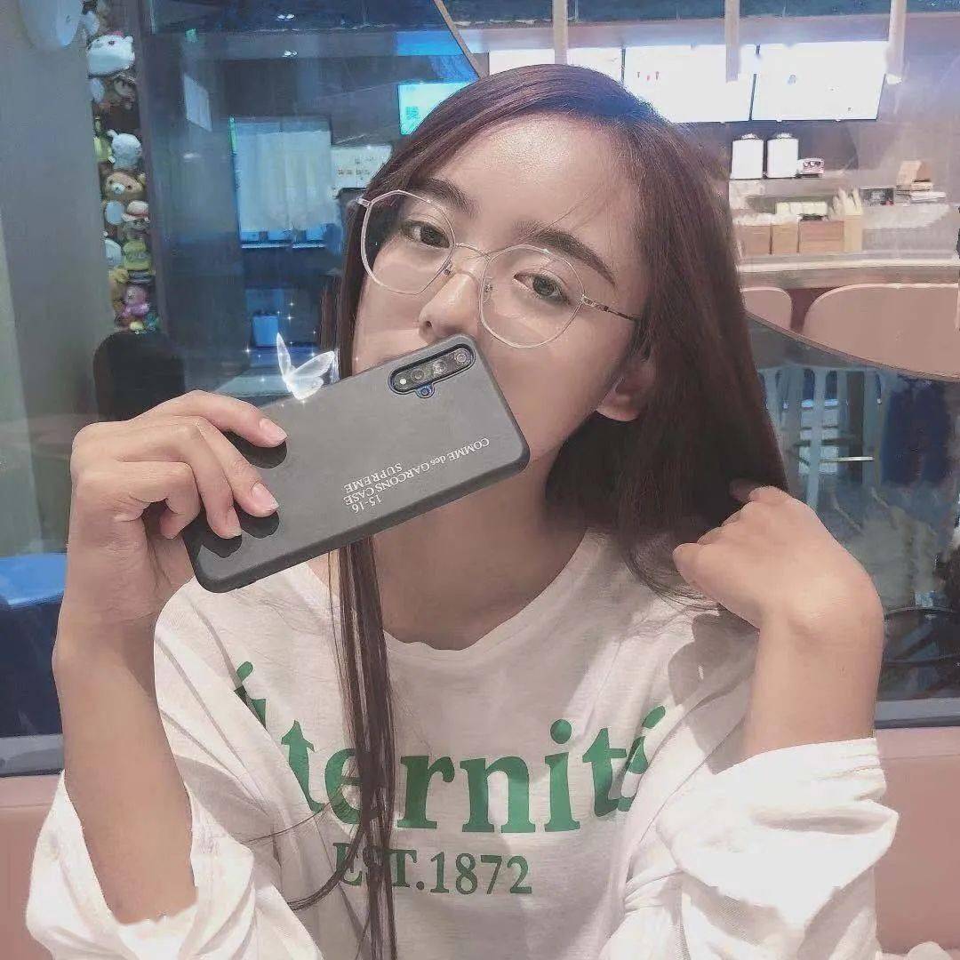 文化推广部副部长姓名：李思嘉学院：初等教育学院 座右铭： 要相信，热