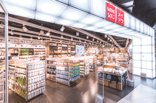 商业|中国最牛＂十元店＂要上市了！创始人身价超150亿，又一个商业传奇