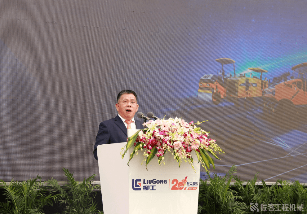 柳工gdp_中国gdp增长图(2)